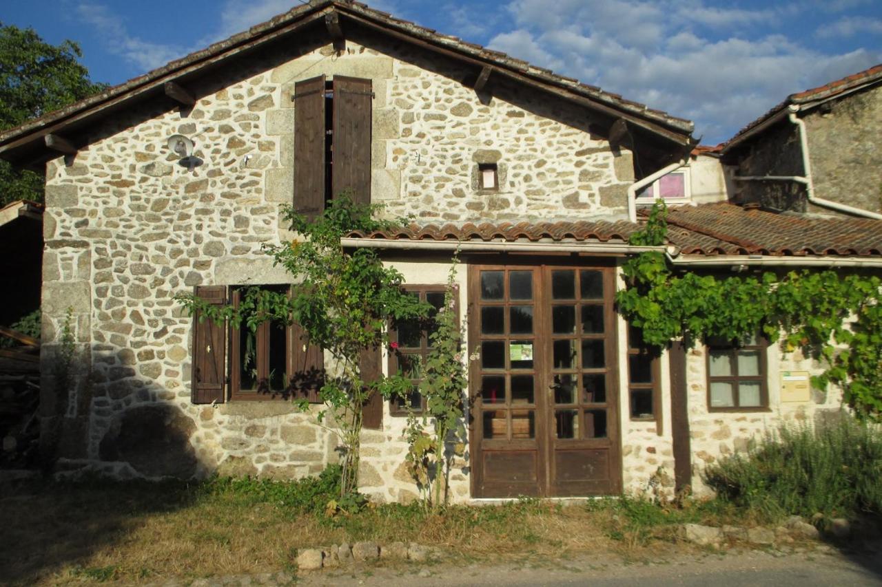 Bed and Breakfast Joli Bois Montrollet Esterno foto